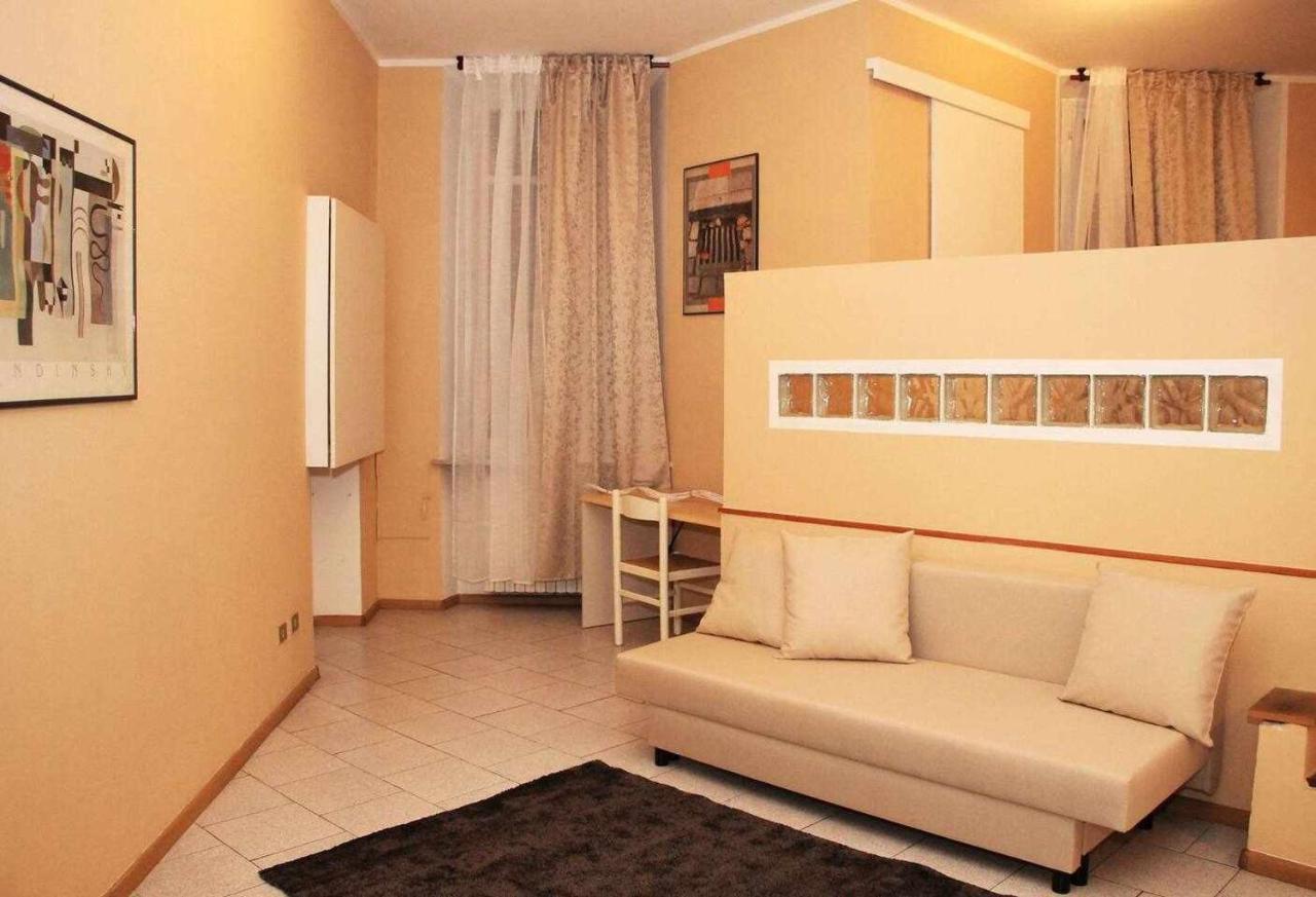 شقة آستي  في Antica Casa Oddone المظهر الخارجي الصورة
