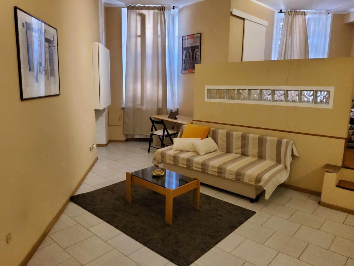 شقة آستي  في Antica Casa Oddone المظهر الخارجي الصورة