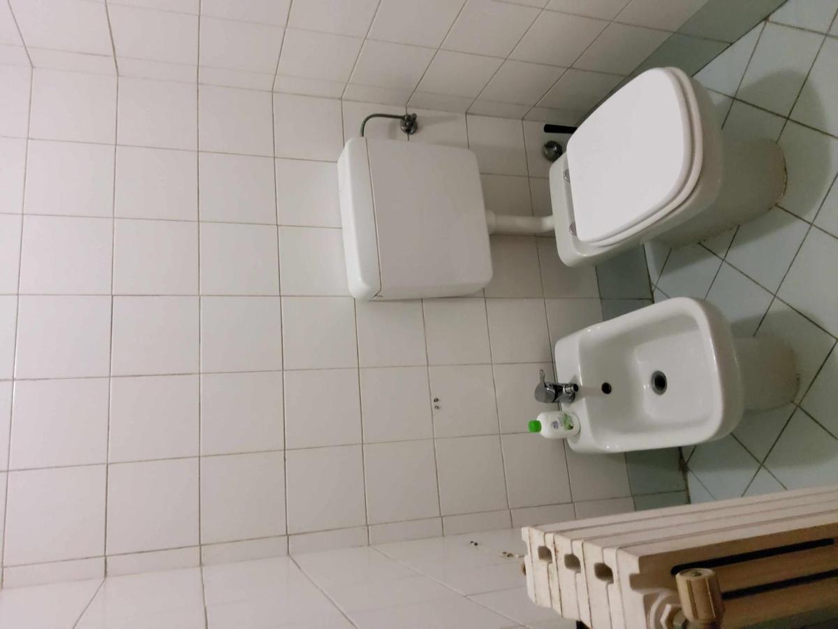 شقة آستي  في Antica Casa Oddone المظهر الخارجي الصورة